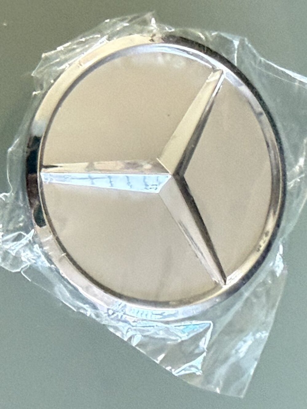 Mercedes Emblem Front Grill Badge Star 2,4" - Picture 5 of 12